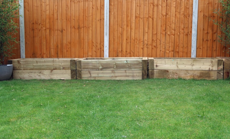 Common Raised Bed Gardening Mistakes and How to Avoid Them Common Raised Bed Gardening Mistakes and How to Avoid Them