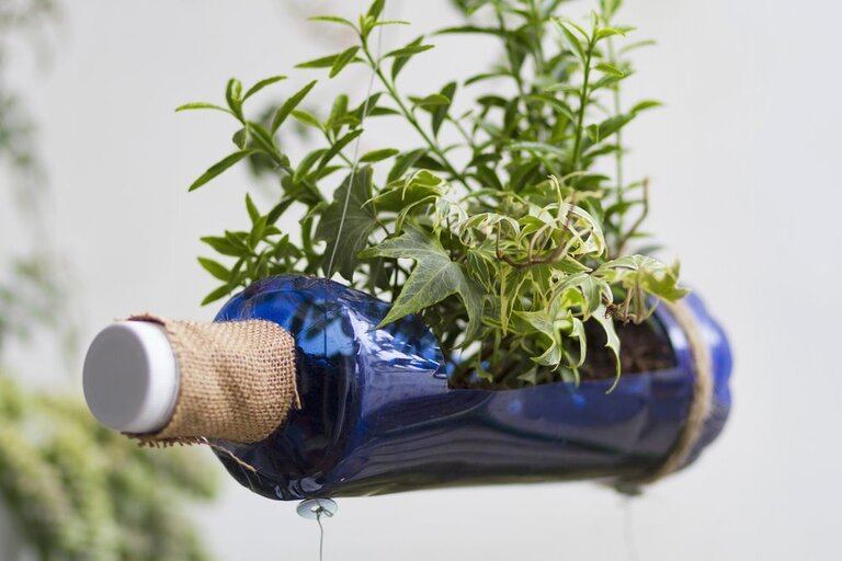 Ways To Decorate Your Garden With Recycled Materials Ways To Decorate Your Garden With Recycled Materials