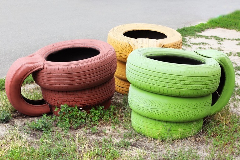 Ways To Decorate Your Garden With Recycled Materials Ways To Decorate Your Garden With Recycled Materials