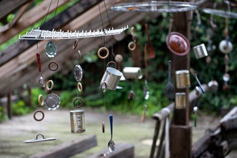 Ways To Decorate Your Garden With Recycled Materials Ways To Decorate Your Garden With Recycled Materials