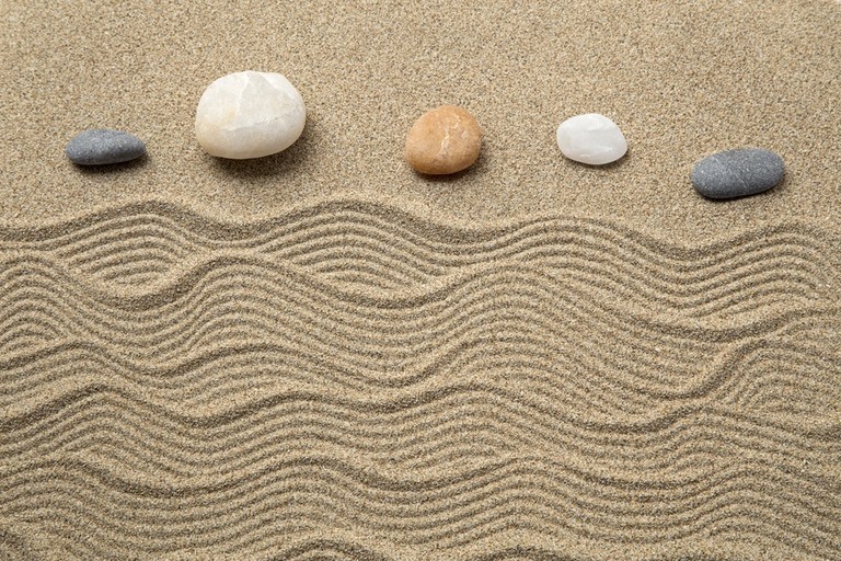 How Do You Make A Simple Zen Garden? How Do You Make A Simple Zen Garden?
