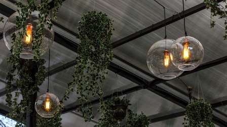 How to Use Lawn Ornaments Effectively?