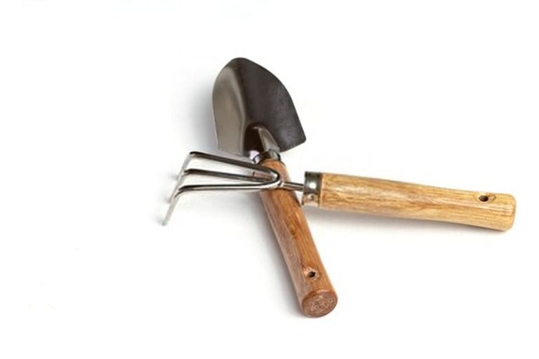 Gardening Tools List With Pictures And Their Uses Gardening Tools List With Pictures And Their Uses
