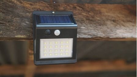 9 Brightest Outdoor Solar Lights of 2025