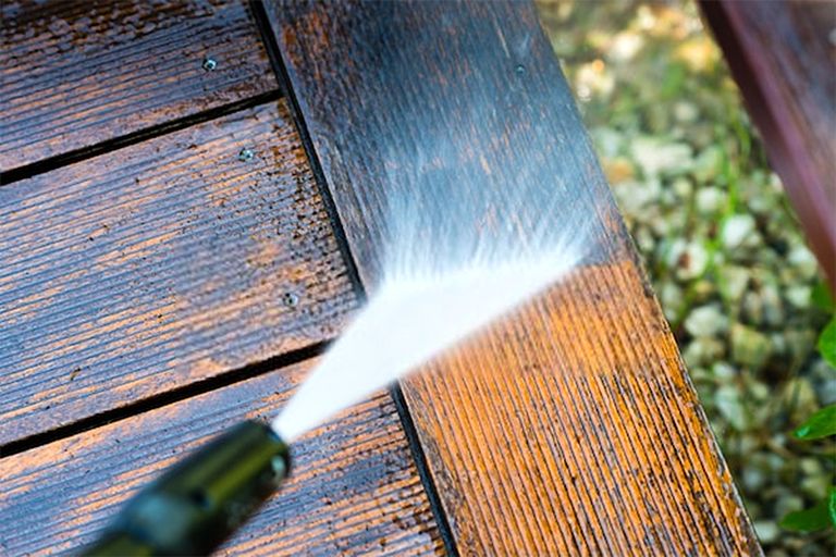 How Do You Clean A Deck With A Pressure Washer? How Do You Clean A Deck With A Pressure Washer?