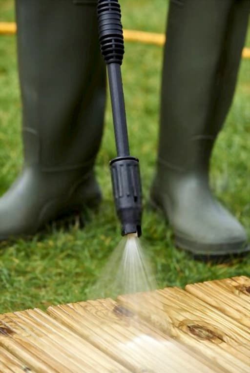 How Do You Clean A Deck With A Pressure Washer? How Do You Clean A Deck With A Pressure Washer?
