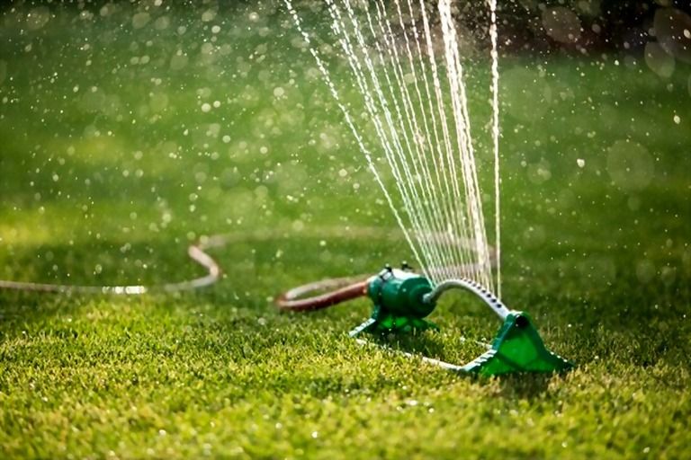 How To Keep Grass Green In Hot Weather? How To Keep Grass Green In Hot Weather?