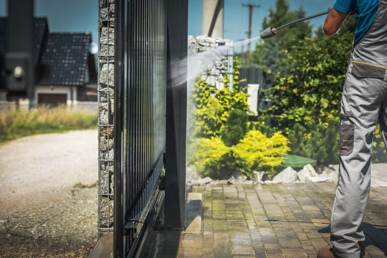 How to Use a Pressure Washer with Detergent? How to Use a Pressure Washer with Detergent?