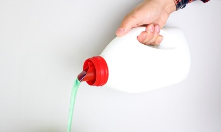 How to Use a Pressure Washer with Detergent? How to Use a Pressure Washer with Detergent?