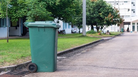 6 Best Outdoor Garbage Cans With Wheels of 2025