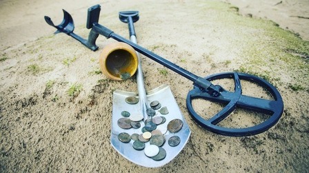 6 Best Metal Detectors Under $200 of 2025 6 Best Metal Detectors Under $200 of 2025