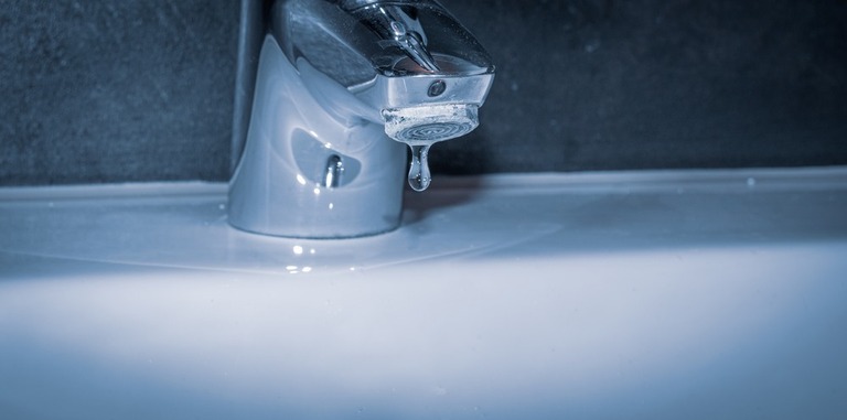 How To Stop Cloudy Water In Fish Tanks? How To Stop Cloudy Water In Fish Tanks?