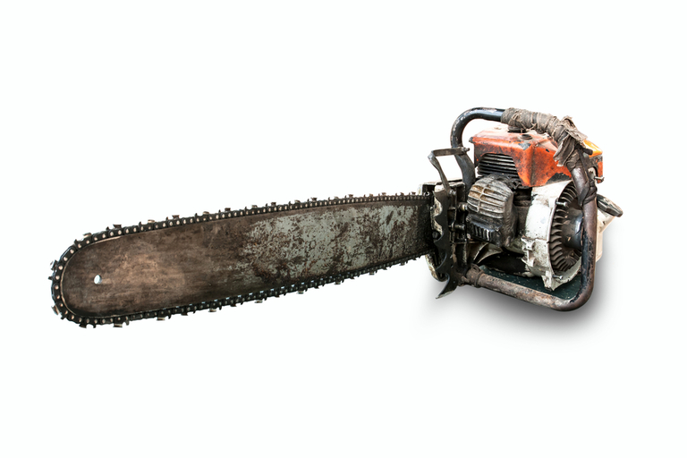What Should You Not Do With A Chainsaw? What Should You Not Do With A Chainsaw?