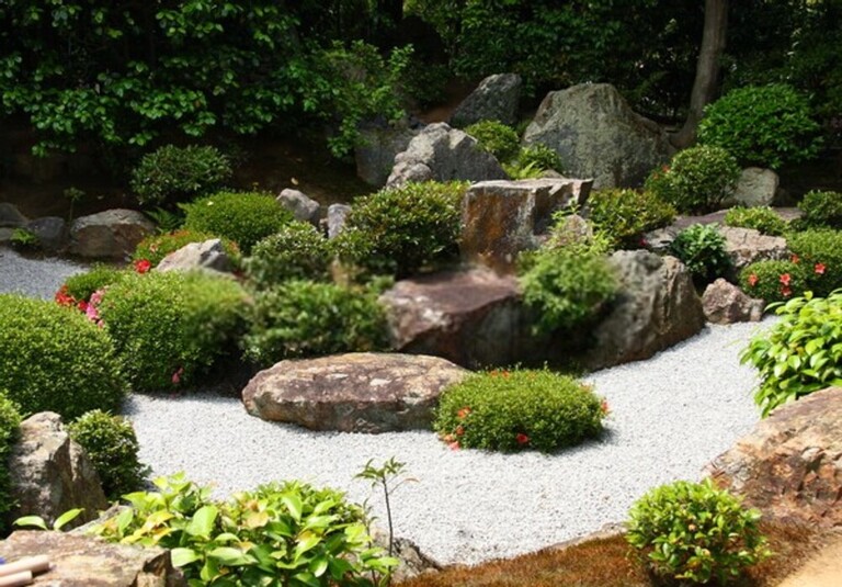 How Do You Make A Rock Garden Look Natural? How Do You Make A Rock Garden Look Natural?