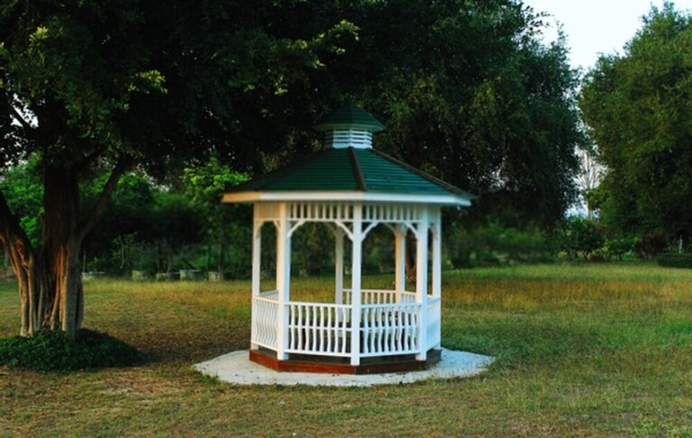 How To Add Shade To Your Outdoor Living Areas? How To Add Shade To Your Outdoor Living Areas?