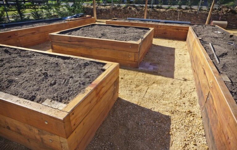 What Can You Do With Finished Compost? What Can You Do With Finished Compost?