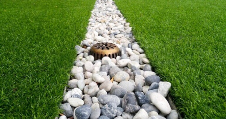 My Yard Is Always Wet And Muddy - How To Dry Up A Wet Yard? My Yard Is Always Wet And Muddy - How To Dry Up A Wet Yard?